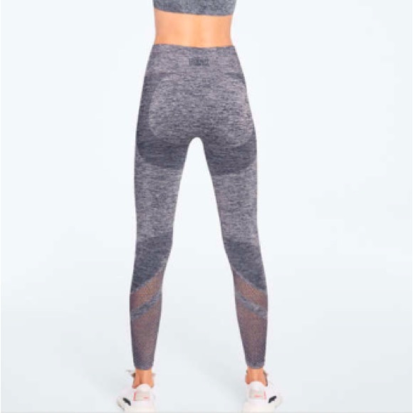 PINK Victoria's Secret Pants - Vs leggings